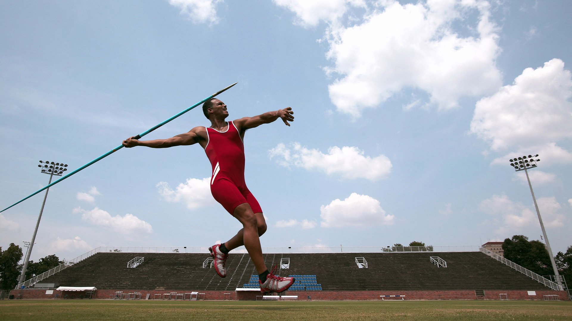 孤胆与救赎，总决赛生死时刻，乔治如何成为命运裁决者？