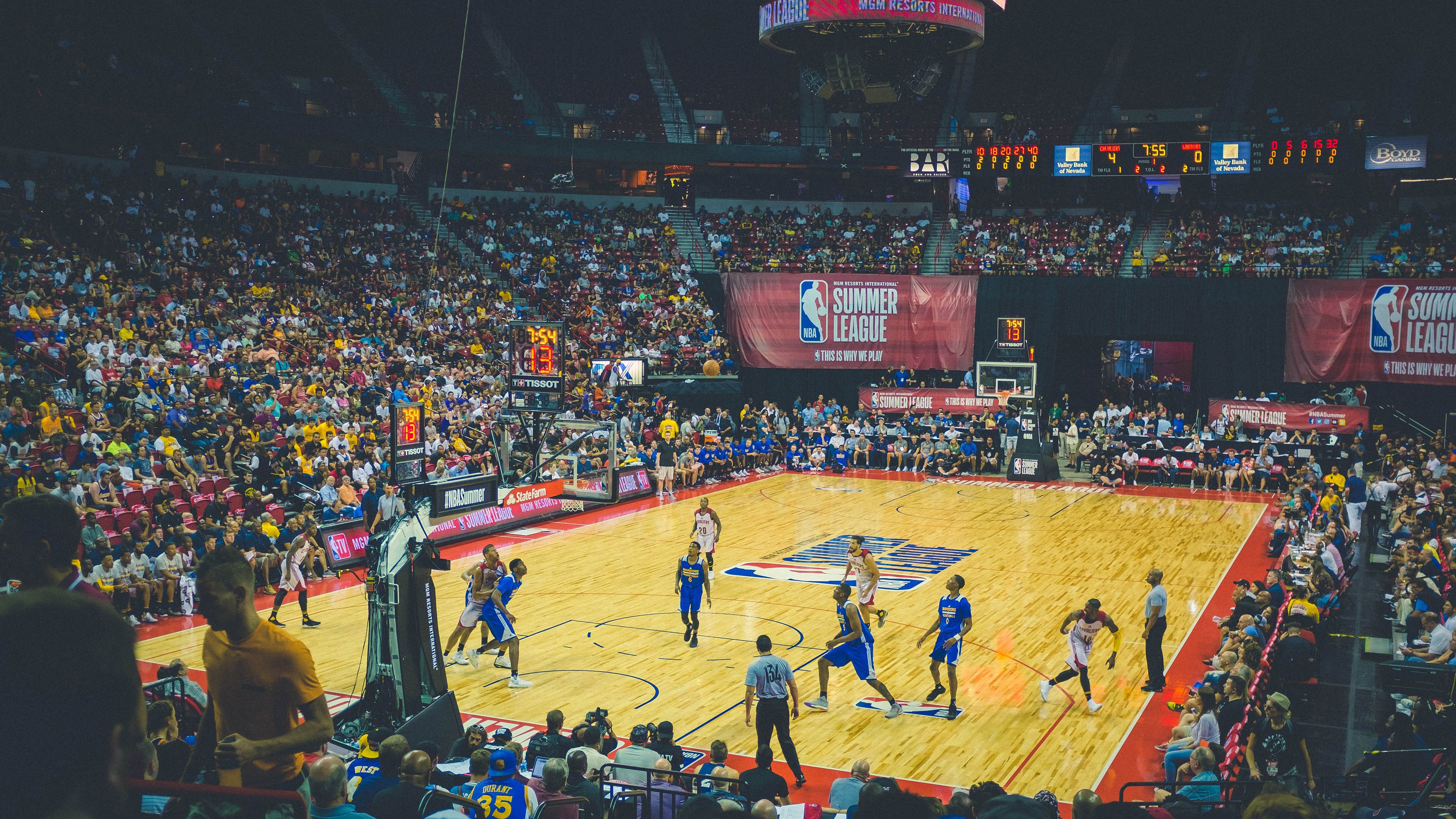 杜兰特刷屏却成背景板?灰熊小鬼当家告诉你什么是真正存在感!